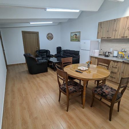 Apartments Victory كافادارشي المظهر الخارجي الصورة